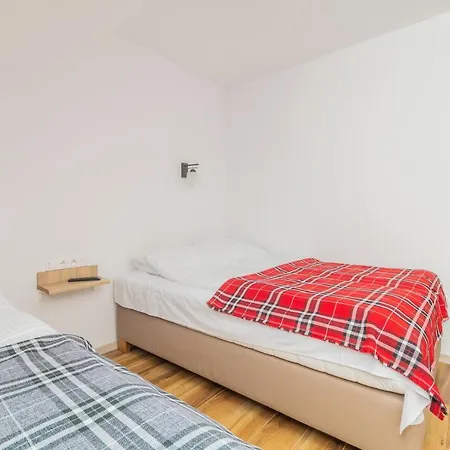 Pokoje Goscinne Frik * يانتار