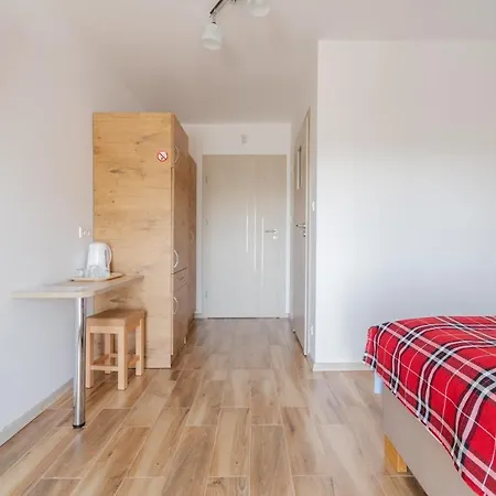 Pokoje Goscinne Frik بيت ضيافة *